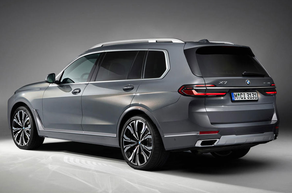 2023 BMW X7 facelift rear quarter